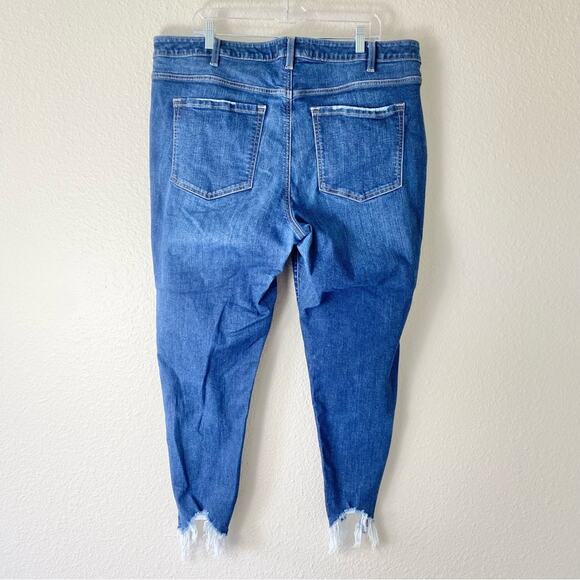 Lane Bryant Super Stretch Mid Rise Distressed Raw Hem Skinny Jeans Size 22 - Picture 3 of 6